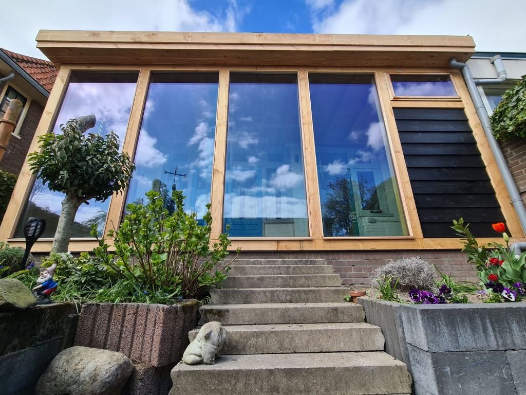 Tuinkamer van douglas hout met speciaal glas